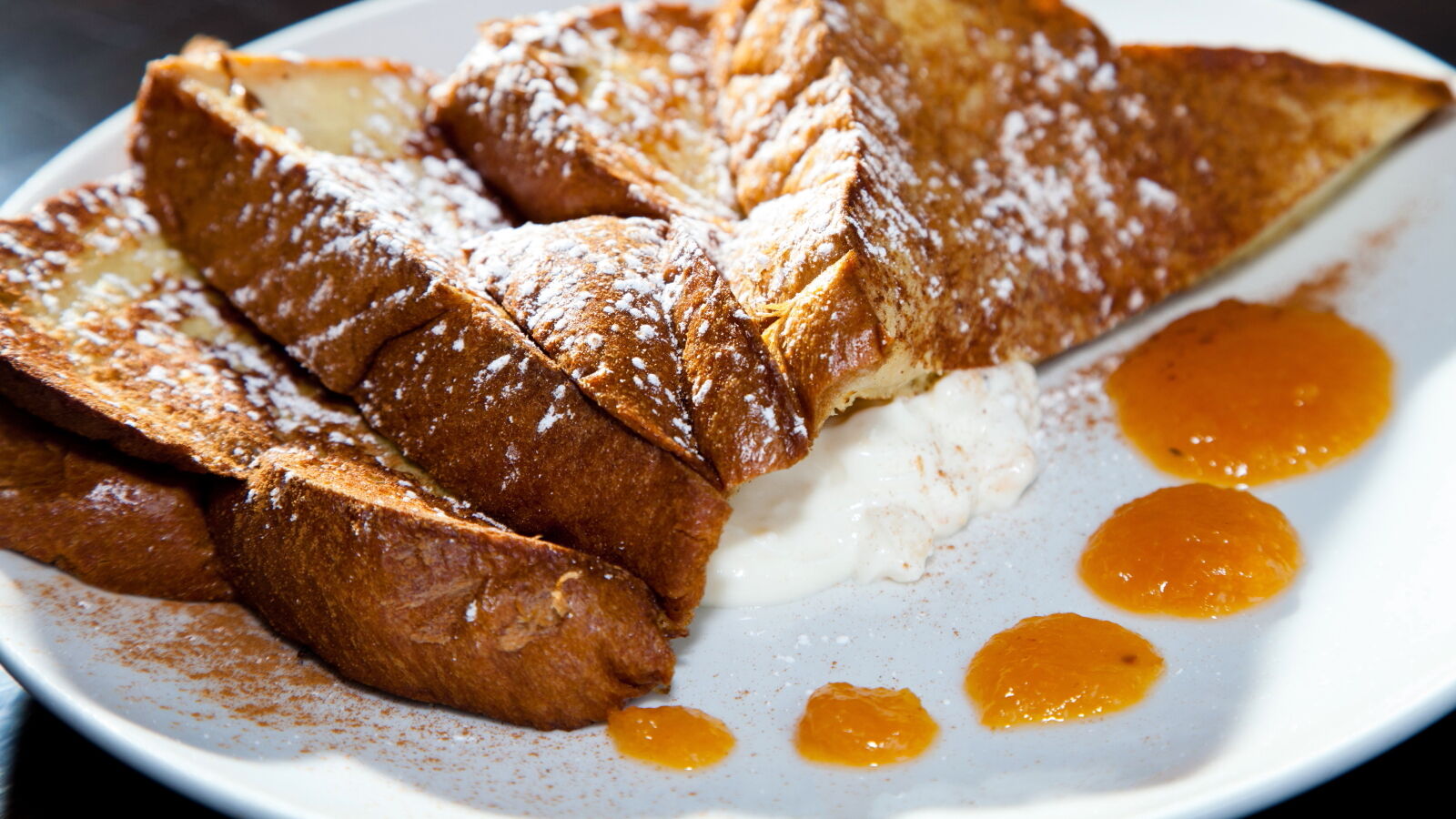Kanela French Toast